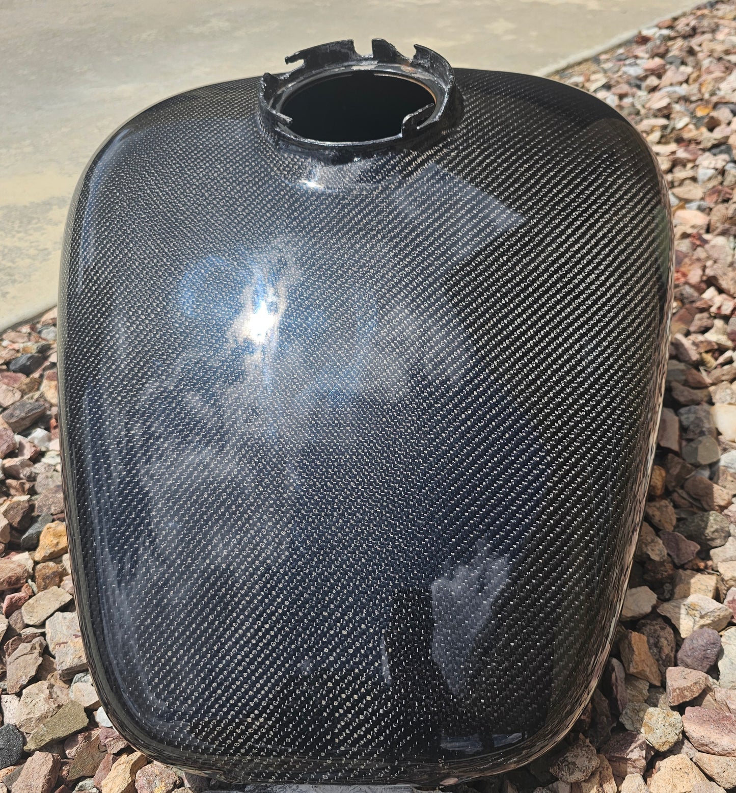Carbon fiber tank overlay