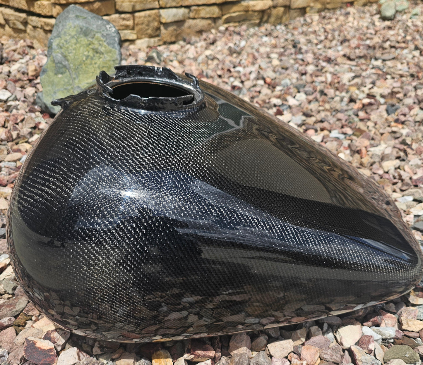 Carbon fiber tank overlay